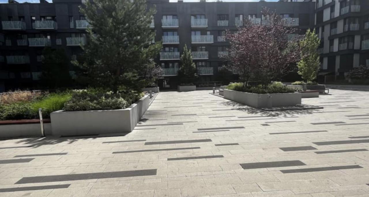 Residence Garden Tower S Balkonem, Garaz プラハ エクステリア 写真