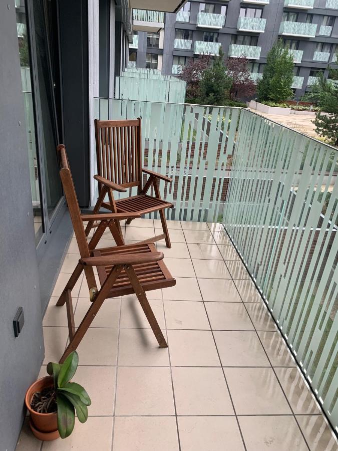 Residence Garden Tower S Balkonem, Garaz プラハ エクステリア 写真