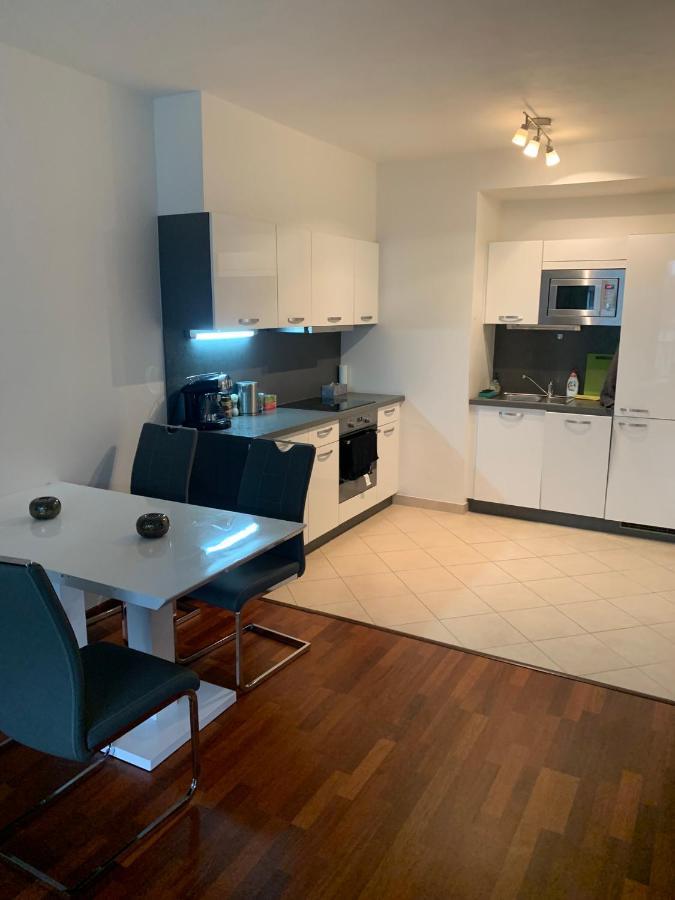 Residence Garden Tower S Balkonem, Garaz プラハ エクステリア 写真